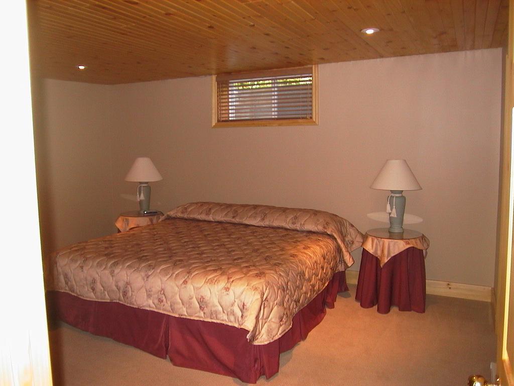 Pow Wow Point Lodge Huntsville Quarto foto